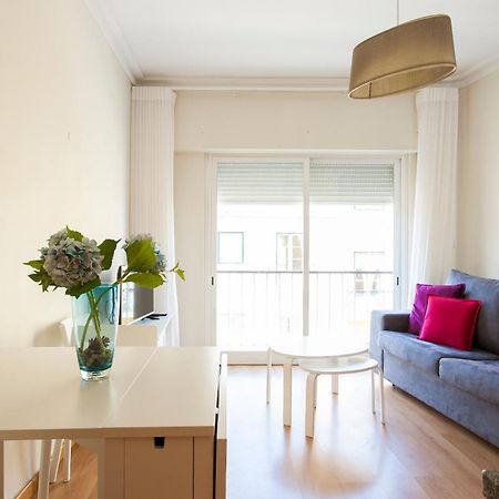 Апартаменты Joivy Bright 2Br Apt With River Views &Balcony In Alfama, Moments From Santa Apolonia Train Station Лиссабон Экстерьер фото